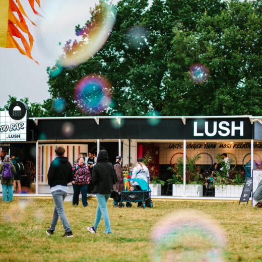 Lush-pop-up-salon-full-view-with-bubbles